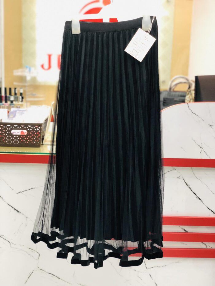Mid length Net-Velvet Pleated Skirt (Black) - Image 2