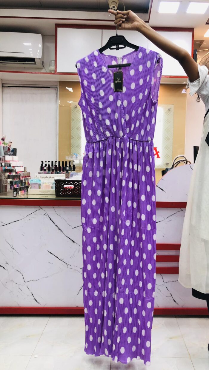 Polka dot sleeve less long jumpsuit with belt  (Lavender) - Image 3
